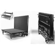 Praktické skládací pódium s kobercovým povrchem